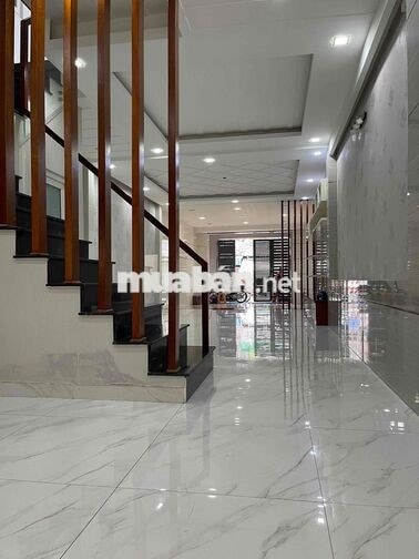 Cho Thuê Nhà Mặt Tiền Ngắn Hạn