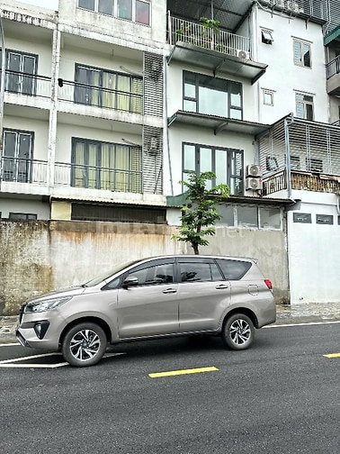 INNOVA 2.0E số sàn màu Đồng biển 30/5 số Hn rất đẹp