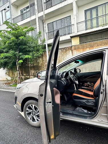 INNOVA 2.0E số sàn màu Đồng biển 30/5 số Hn rất đẹp