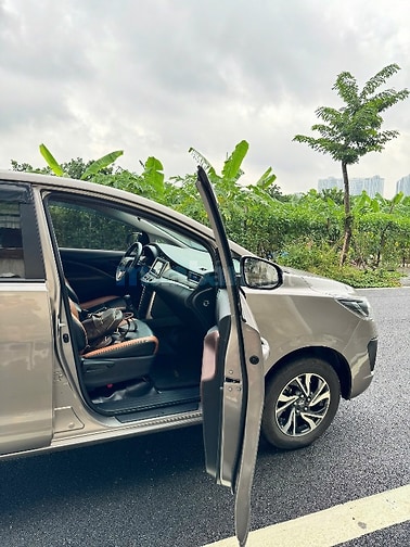 INNOVA 2.0E số sàn màu Đồng biển 30/5 số Hn rất đẹp