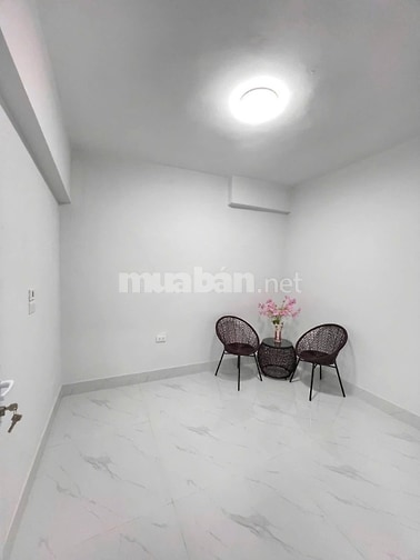Nhà nguyên căn Đ.Cô Giang, Phú Nhuận, 2PN, Full NT giá thuê 14 tr/th
