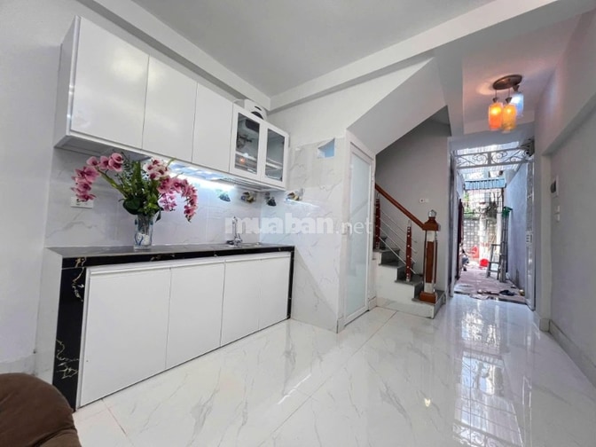 Nhà nguyên căn Đ.Cô Giang, Phú Nhuận, 2PN, Full NT giá thuê 14 tr/th
