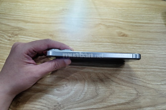 iPhone 15 Pro 128GB màu Trắng máy Zin mới 95% Pin 86% Full chức năng