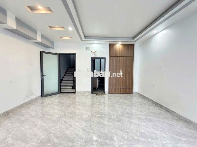 Cho thuê nhà MT 56A Cao Thắng, Phường 5, Quận 3 