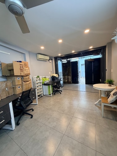 CHÍNH CHỦ CHO THUÊ NHÀ HẺM XE HƠI LÊ THỊ BẠCH CÁT Q11 - 18,5TR/THÁNG