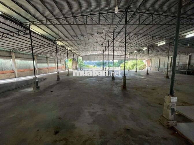 Xưởng Thủ Dầu Một đất 5000m xưởng 3000m giá 40 triệu