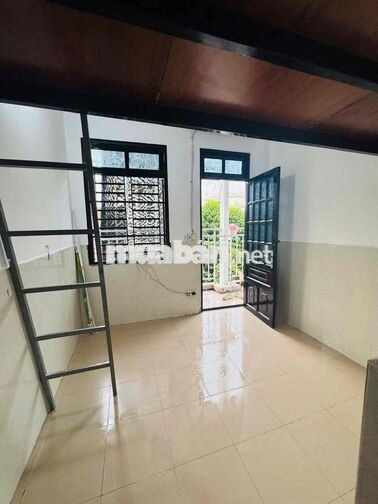 Cho Thuê Gác, Ban công, Học Viện Hàng Không, Máy lạnh