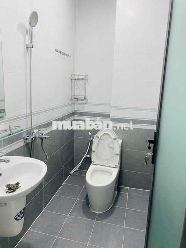 NHÀ MỚI ĐẸP ( GẦN CHỢ CẦU ĐỒNG ) TRỆT LẦU 2PN 3WC. ĐƯỜNG THÔNG