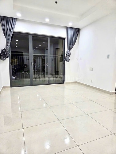Bán căn góc CC Phú Đông Sky Garden Phạm Văn Đồng 68m2 2PN Sổ sẵn 4tỷ