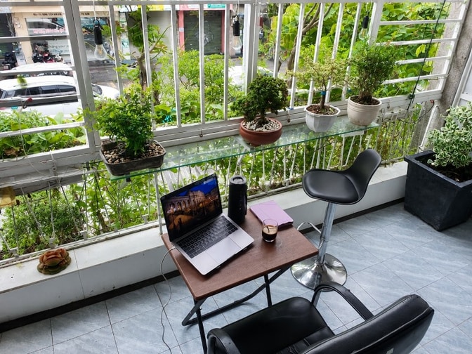 Cho thuê CC 120E/11 Đinh Tiên Hoàng ( Lầu 1 , căn góc) Phường Tân Địn