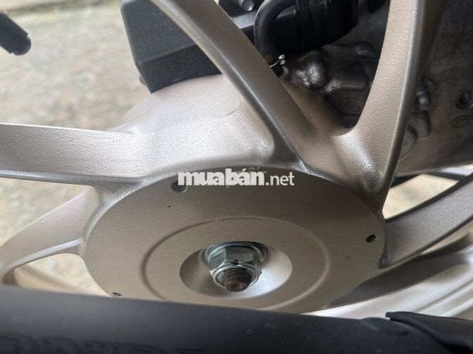 Honda Vision vàng cát đk 01/2026. Đi lướt