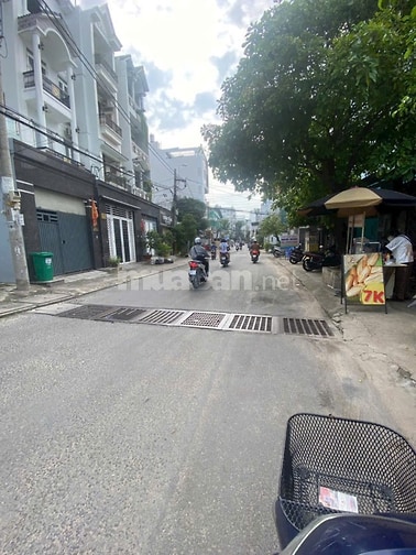 Cho thuê căn góc 2 mặt tiền hẻm kinh doanh buôn bán  Lê Văn thọ , p14,