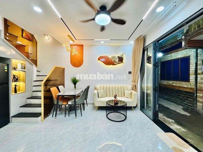 BÁN NHÀ 3 PN GẦN ĐH NGOẠI THUONG BT
