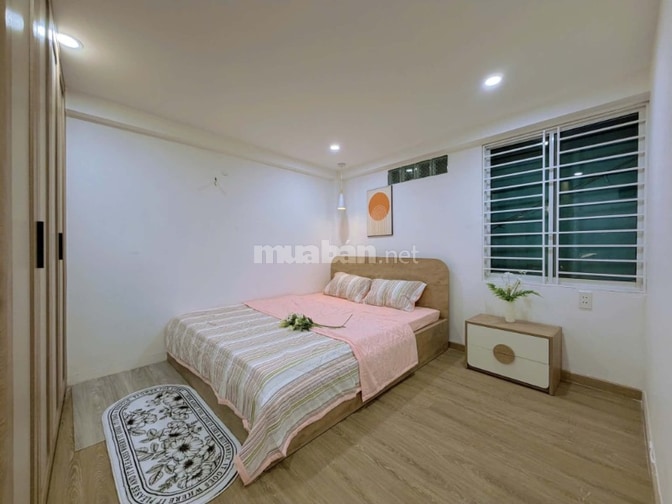 Mình cần bán căn nhà 3.5 tầng kiệt đường Phạm Nhữ Tăng, gần bờ hồ Hà H