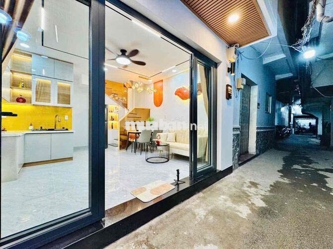 BÁN NHÀ 3 PN GẦN ĐH NGOẠI THUONG BT