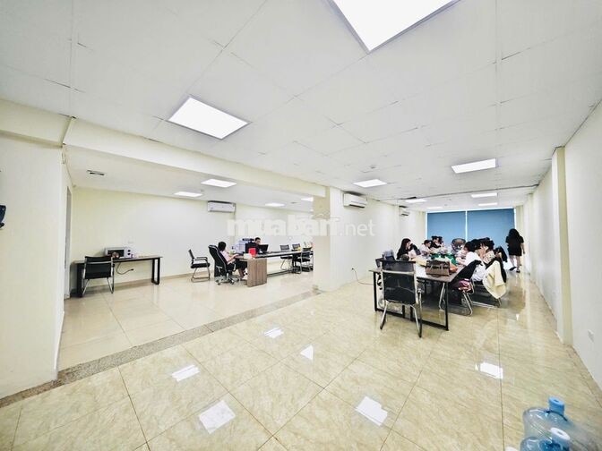 Cho thuê văn phòng Văn Cao 160m2 mới đẹp vuông đét 28tr 