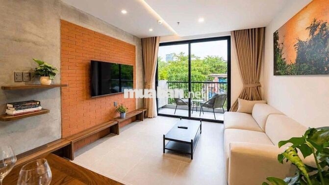 Luxury 2BR Beachside Apartment for Rent Rooftop Infinity Pool căn hộ