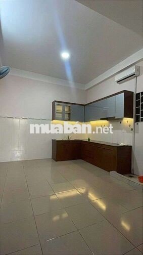 cho thuê nhà Phan Thúc Diện 4PN, 5WC giá 25tr
