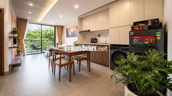 Luxury 2BR Beachside Apartment for Rent Rooftop Infinity Pool căn hộ