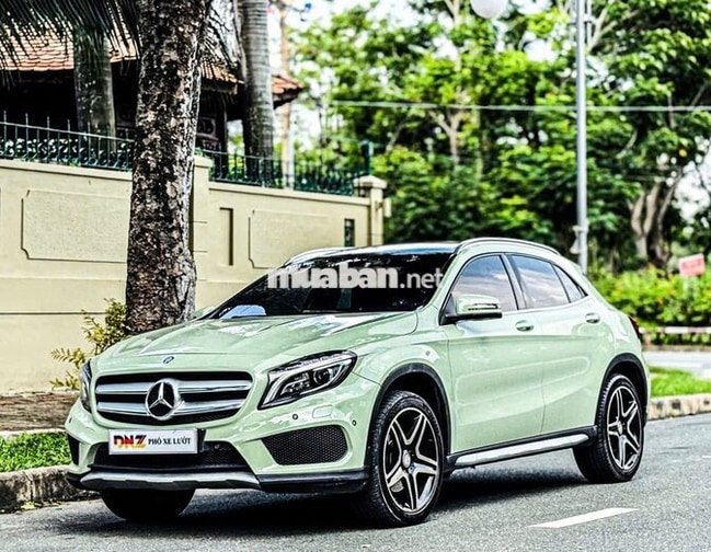 Mercedes GLA 250 4MATIC 2015 -5500miles