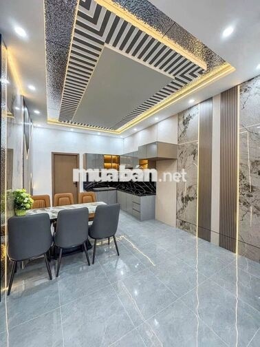 BÁN NHÀ TRỆT LẦU DT RỘNG HẺM 67 PHAN ĐĂNG LƯU GẦN VINCOM HÙNG VƯƠNG