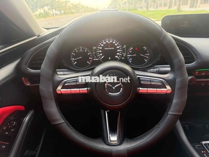 Mazda 3 model 2021 Red Siêu Mới