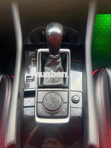 Mazda 3 model 2021 Red Siêu Mới