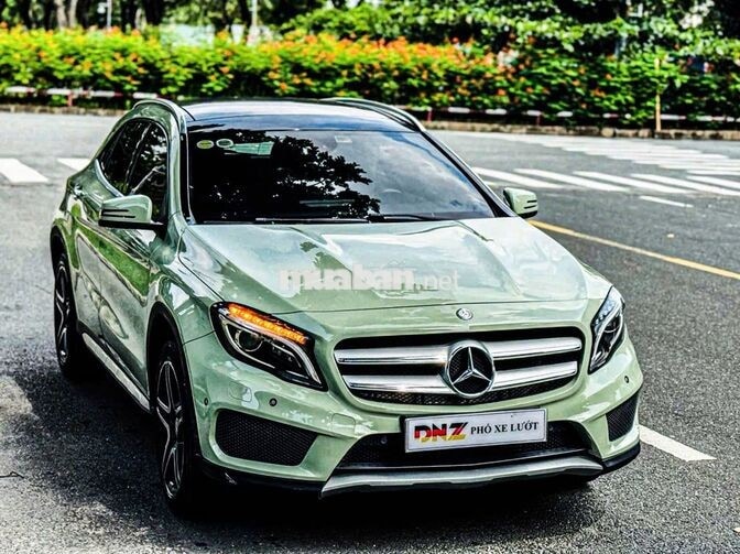 Mercedes GLA 250 4MATIC 2015 -5500miles