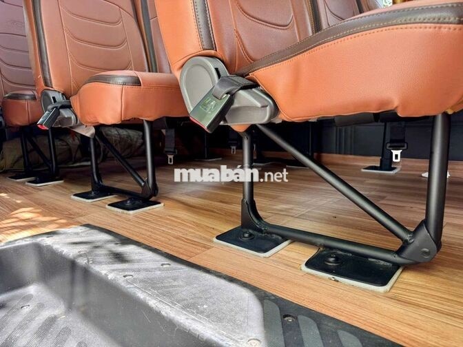 Ford Transit 2023 Bạc 137.711 km