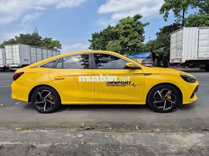 MG5 Luxury 1.5 AT 2022 Vàng