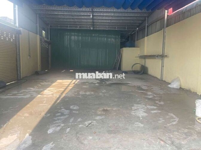 cho thuê kho xưởng HM Đường Nguyễn Thị Ngâu .DT 8x18 đường Contenr10tr