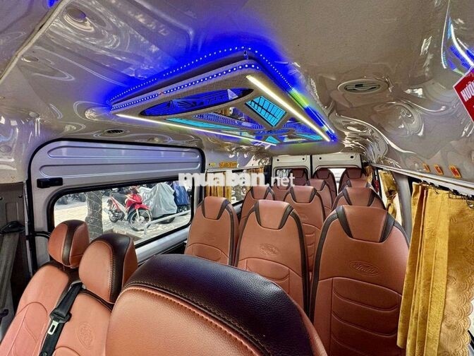 Ford Transit 2023 Bạc 137.711 km