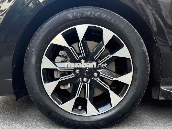 KIA CARNIVAL SIGNATURE 7C SIÊU MỚI