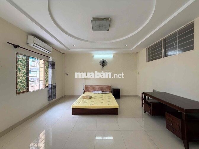 Cực Hiếm!! 2PN Nguyên Tầng 50m2 Balcon 4ng4xe Điện Nhà Nước Q10
