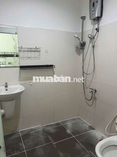 *Cho thuê căn hộ 2pn*Nhà mới sơn*Ban công rộng*Cc BellezaQ7*78m2*9tr