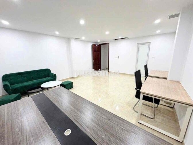 Cho thuê sàn văn phòng 40m2 phố Trung Kính giá 7tr/th