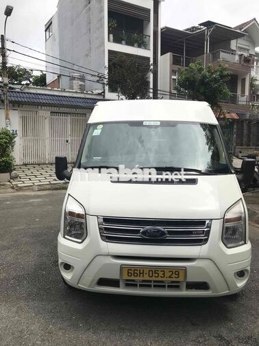 Ford Transit Luxury 2018 Trắng Việt Nam