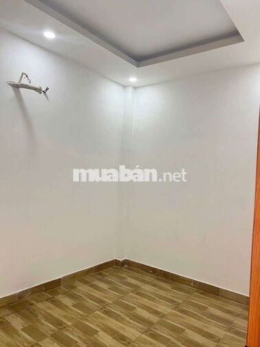 Cho thuê nhà 1trệt 2lầu gần chợ Tân Bình