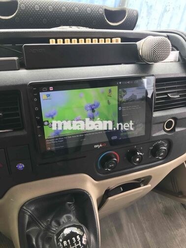 Ford Transit Luxury 2018 Trắng Việt Nam