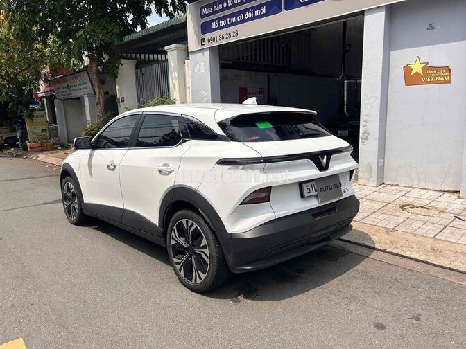 VinFast VF6 Plus 2025 Trắng 22.000 km