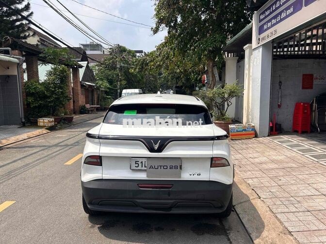 VinFast VF6 Plus 2025 Trắng 22.000 km
