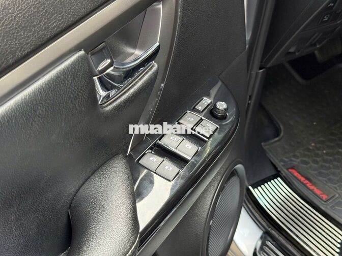 Toyota Fortuner 2023 2.7V 4x2 Bạc 30.454km