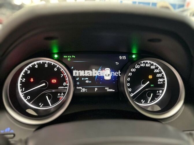 Toyota Camry 2.5Q 2020 Ghi 59.000 km
