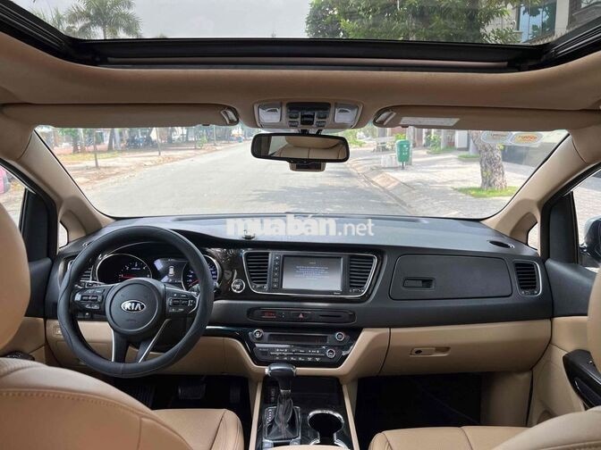 Kia Sedona DATH 2018 Bản full Trắng
