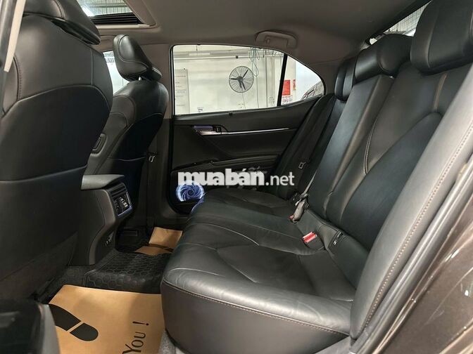 Toyota Camry 2.5Q 2020 Ghi 59.000 km