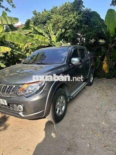 Mitsubishi Triton 2015 Xám ghi 40000 km