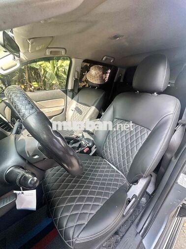 Mitsubishi Triton 2015 Xám ghi 40000 km