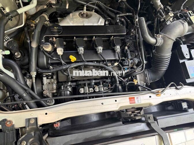 Ford Escape 2012 Vàng cát 5 chỗ