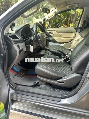 Mitsubishi Triton 2015 Xám ghi 40000 km