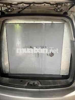SsangYong Stavic 5 chỗ Dầu Bạc